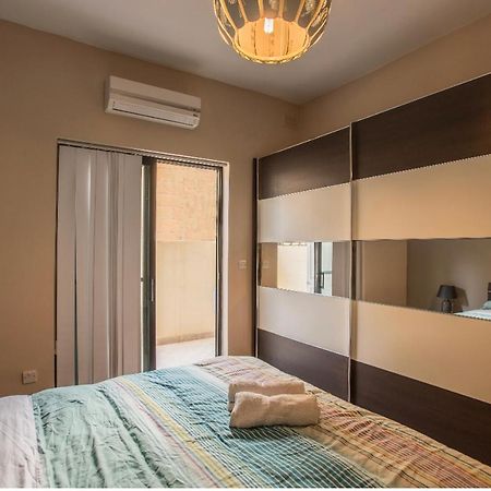 Bugibba Square Seaview 3 Bedroom Apartment 세인트폴스베이 외부 사진