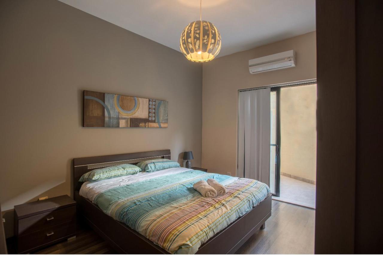Bugibba Square Seaview 3 Bedroom Apartment 세인트폴스베이 외부 사진